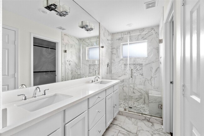 Building Photo - 5515 Warm Springs Rd