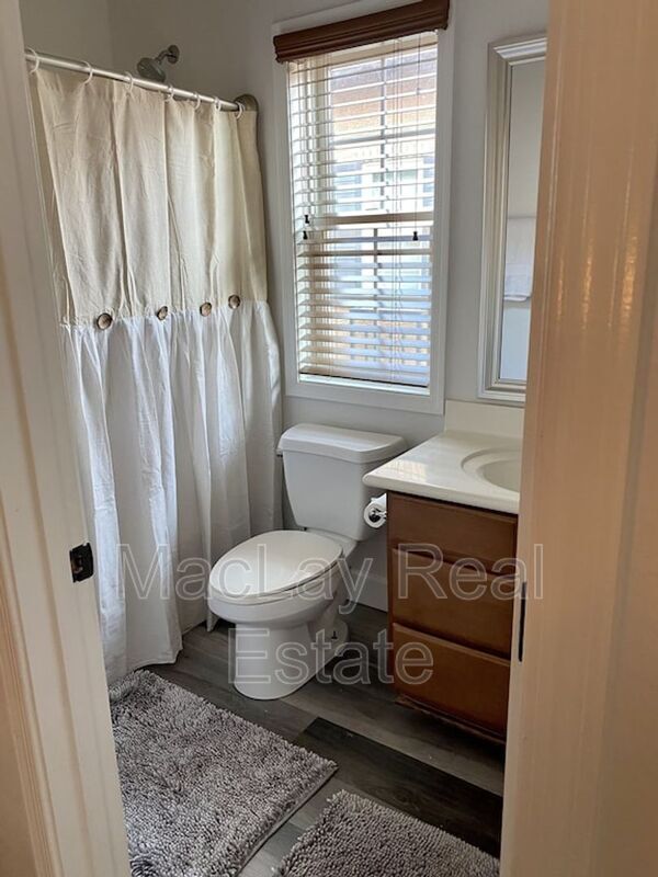 Building Photo - 2631 S Key Biscayne Dr