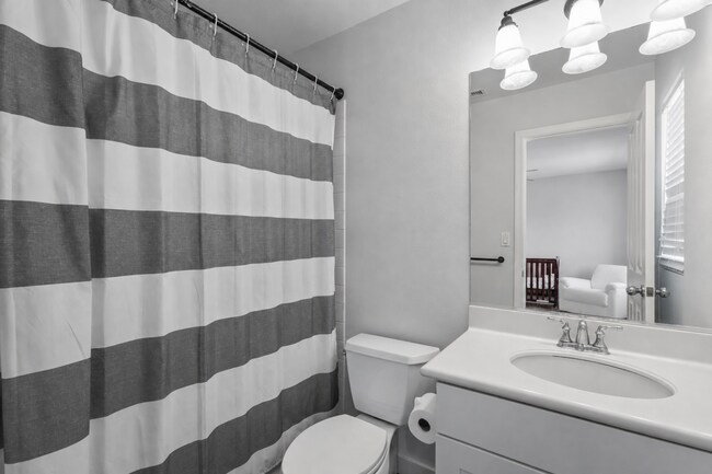 Building Photo - 3BD/3BA Ka Makana Townhouse | 2-Car Garage, Ensuite Baths & Community Pool