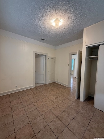 Building Photo - 901 Ripley Ave