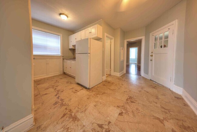 Building Photo - 4153 Potomac St