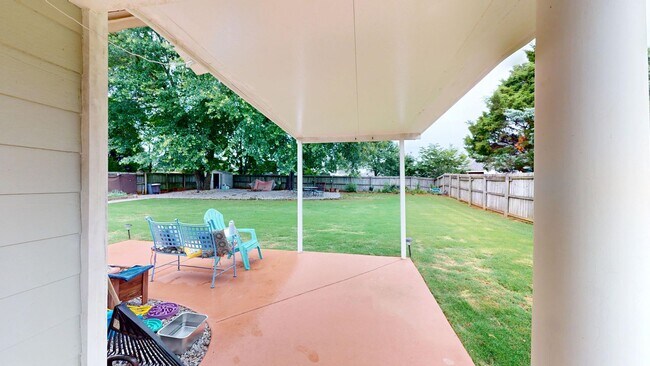 Building Photo - 3bdrm/2bth convenient to everything in Prattville