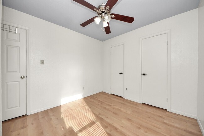 Building Photo - 15614 Barbarossa Dr