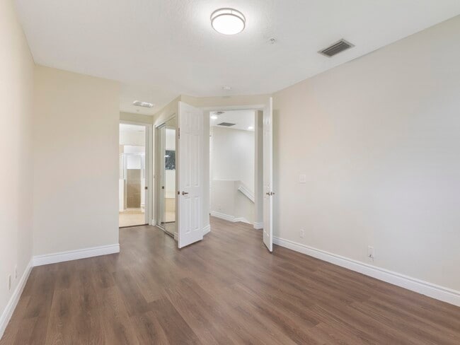 Building Photo - 4282 Berkshire Wharf Dr