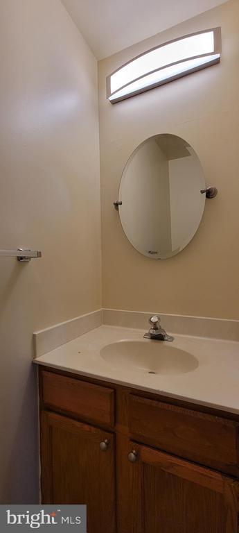 Building Photo - 601 Primus Ct