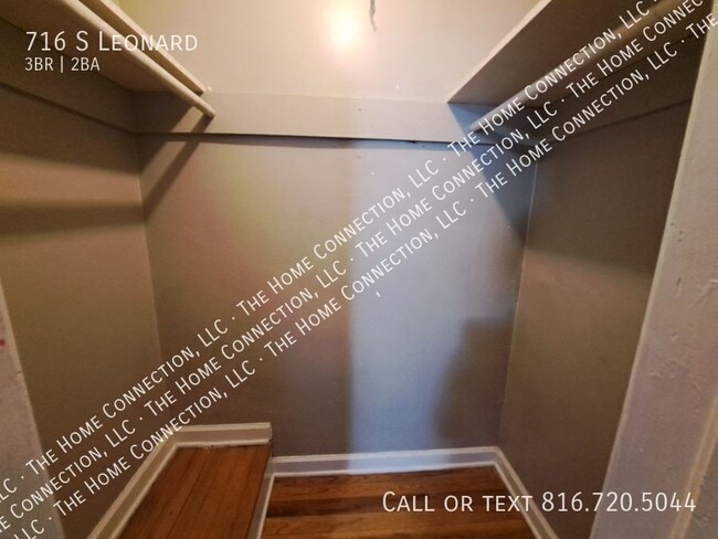 Building Photo - 716 S Leonard-