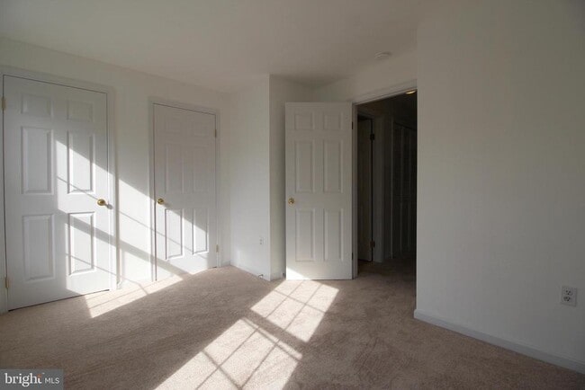 Building Photo - 7831 Gum Springs Village Dr