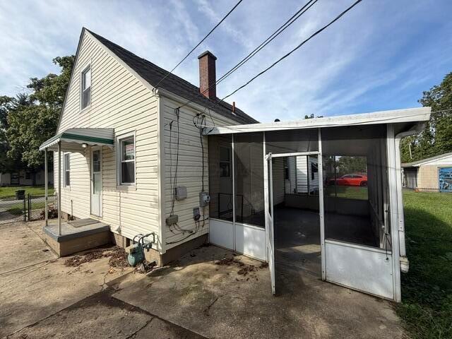 Building Photo - 1024 E 22nd Ave