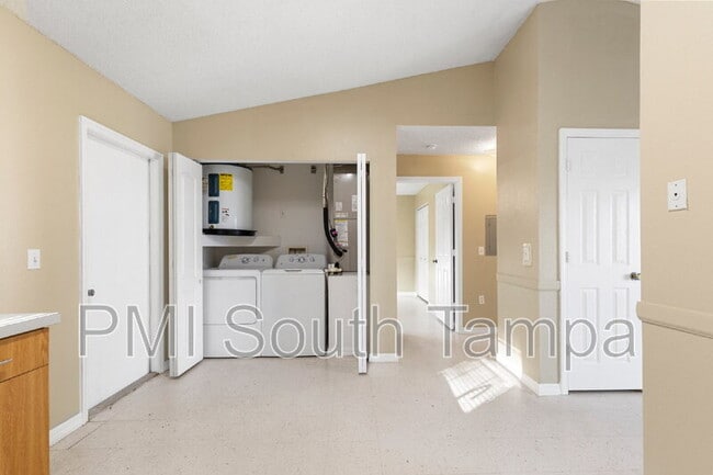 Building Photo - 9926 US-98