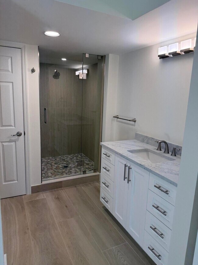 Building Photo - 3511 Village Blvd