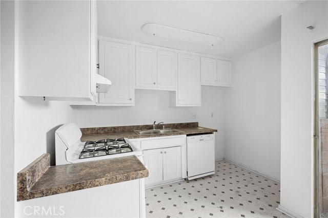 Building Photo - 17931 Devonshire St