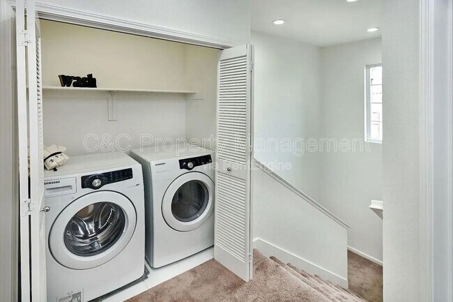 Building Photo - 2125 Winepol Loop