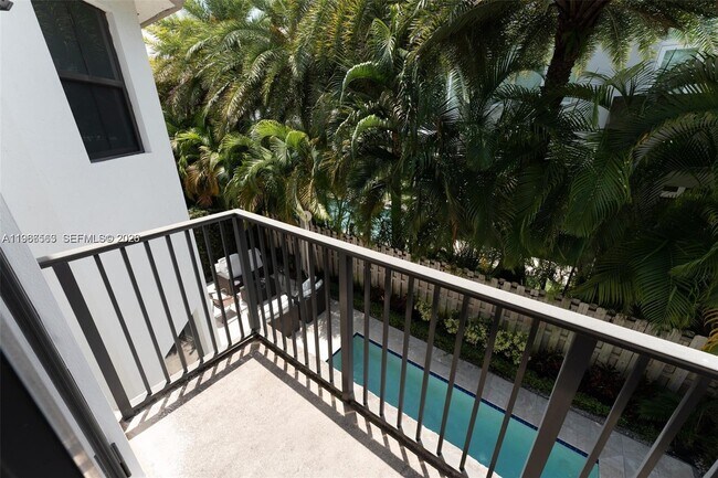 Building Photo - 10560 NW 69th Terrace