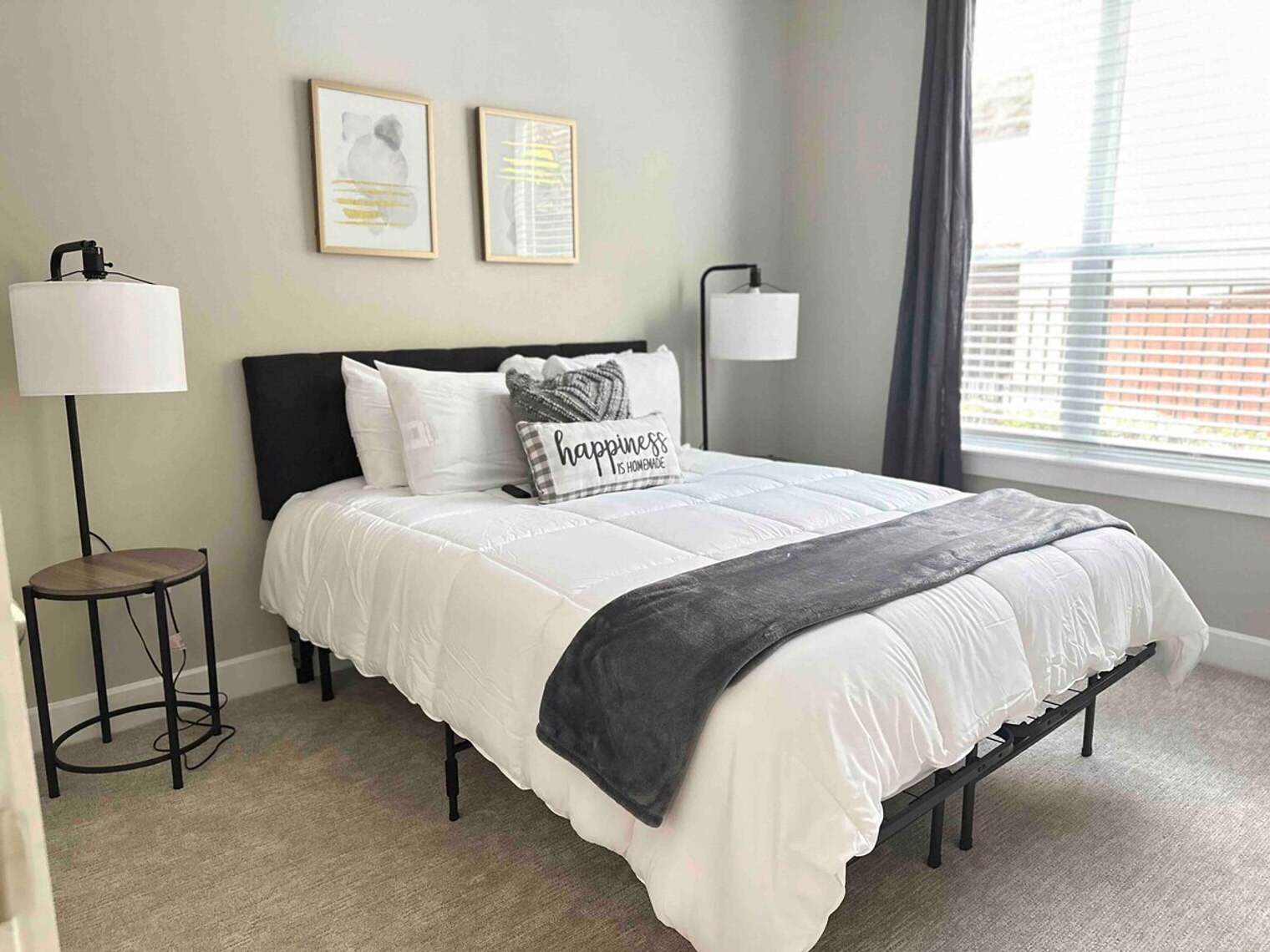 Building Photo - 12848 Queensbury Ln