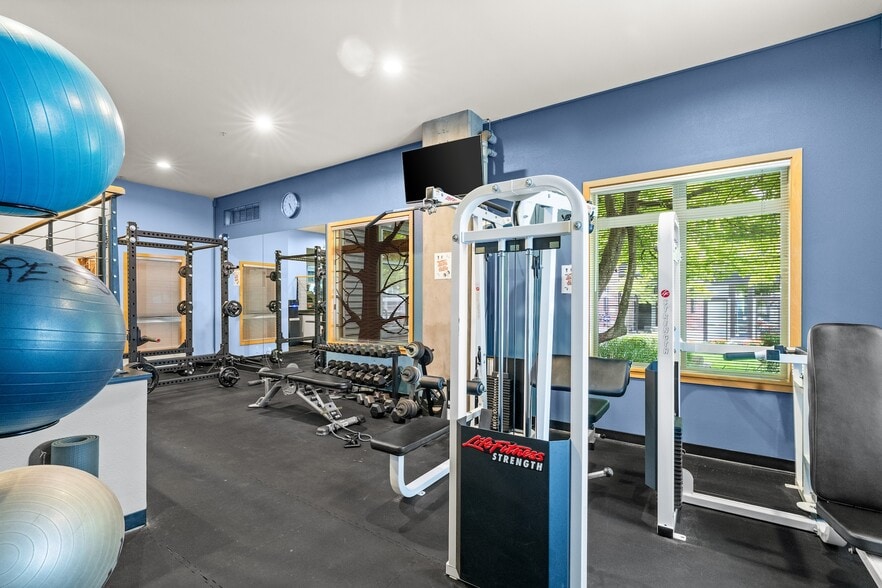 Building Photo - 1620 Belmont Ave