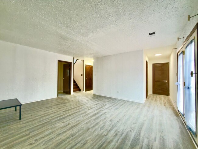 Building Photo - 8049 W Norwood Dr