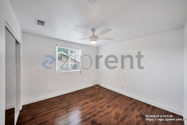 Building Photo - 1627 W 82nd St