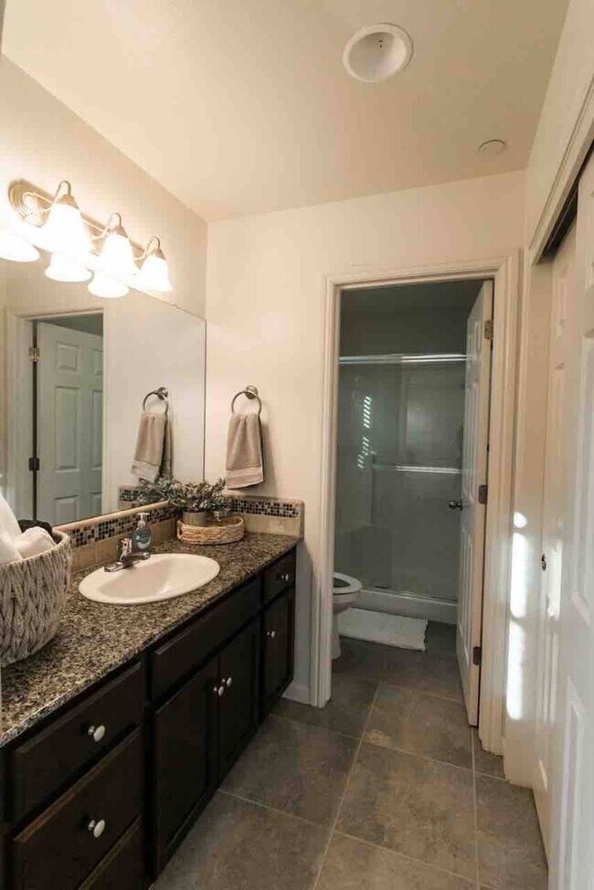 Building Photo - 1289 Aristocracy Way
