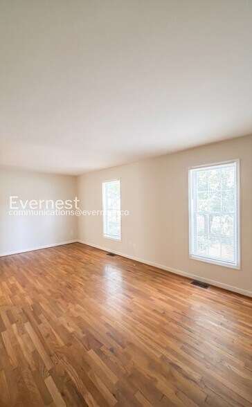Building Photo - 5633 Obisque Dr