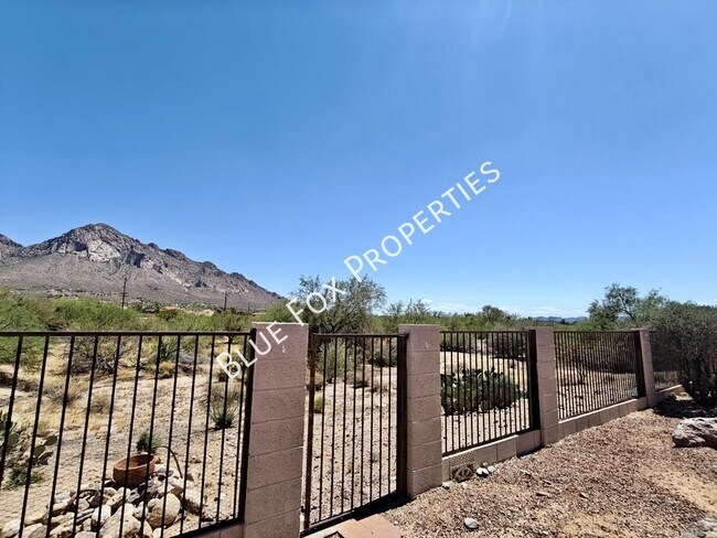 Building Photo - 600 E River Walk Dr