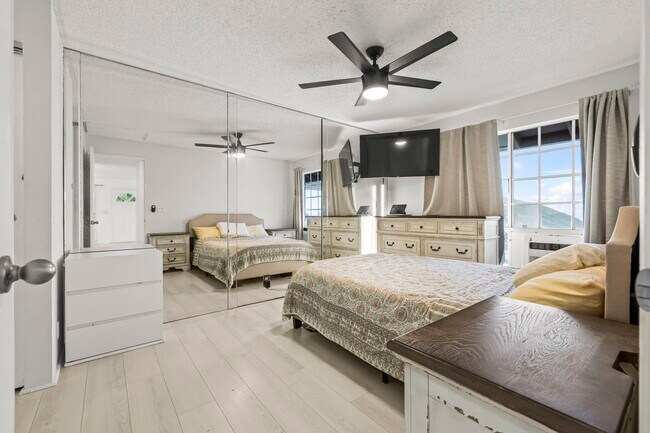 Building Photo - 92-1050-1050 Okaa St