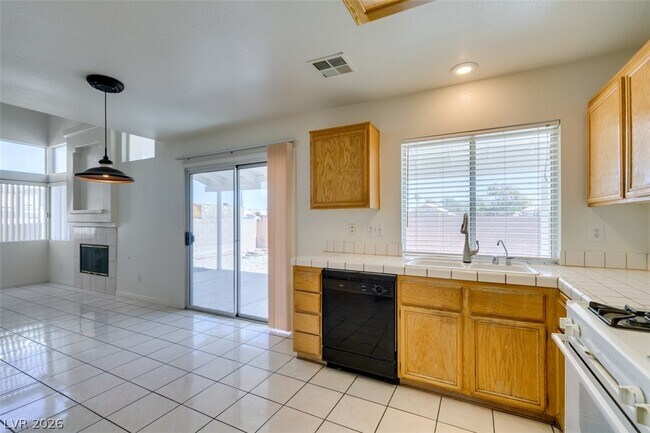 Building Photo - 1109 Torington Dr