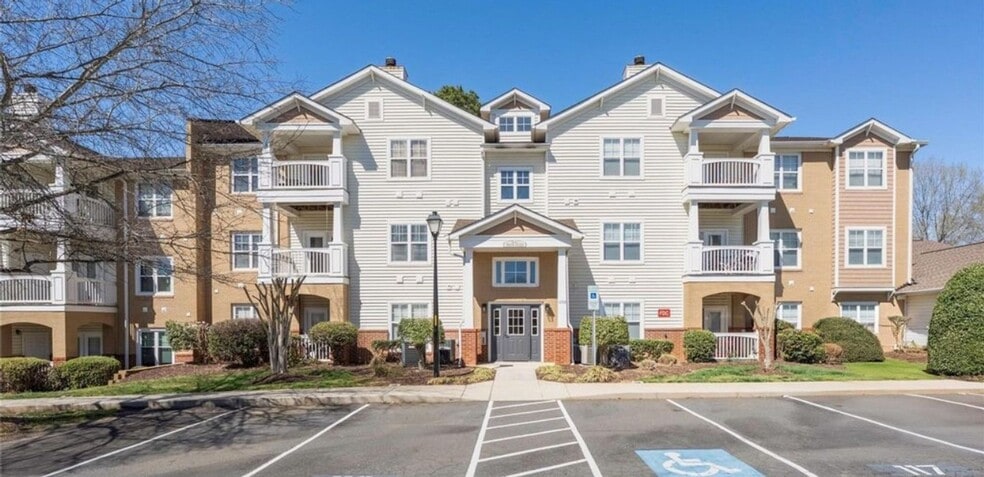 Primary Photo - 16324 Redstone Mountain Ln