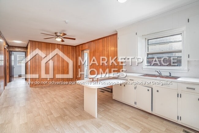 Building Photo - 33991 SC-9