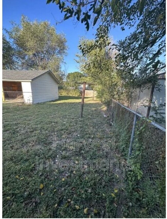 Building Photo - Welcome to Your Next Home with Harvest Investments!