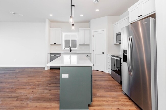 Building Photo - 6767 66th Ave S