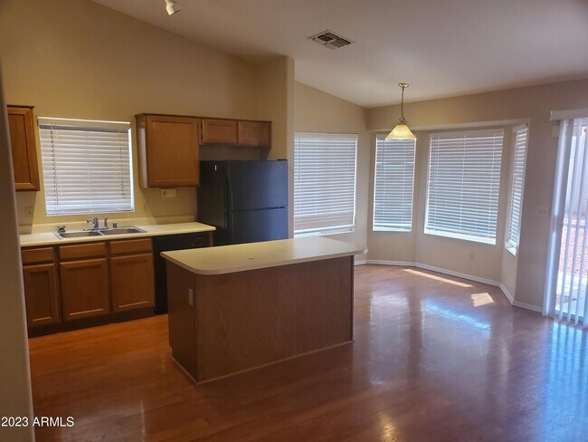 Building Photo - 7541 W Calavar Rd