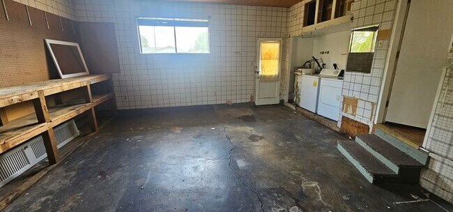 Building Photo - North West Reno 3 bed Room 2 bath 2 car garage Home For Rent,