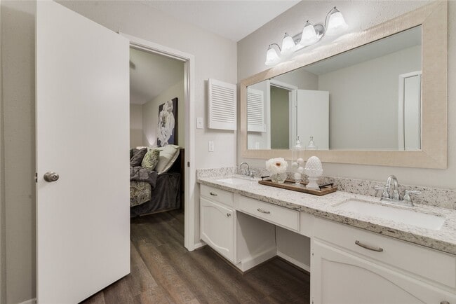 Building Photo - 6714 Mistflower Ln