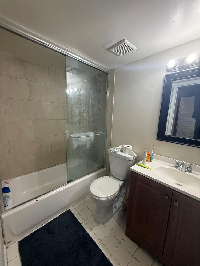 Building Photo - 10773 Cleary Blvd