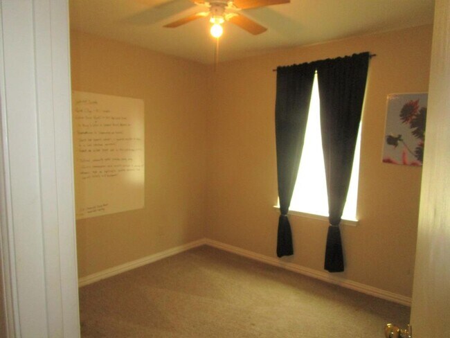 Building Photo - 314 Lake Texoma Dr