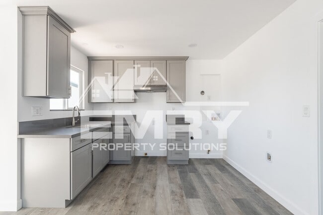 Building Photo - 5228 Repetto Ave