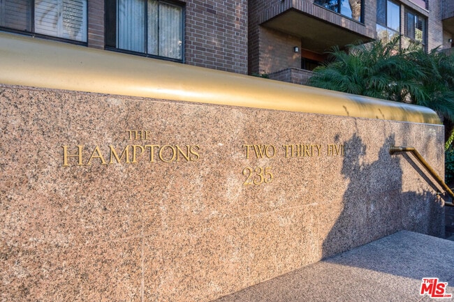 Building Photo - 235 S Tower Dr