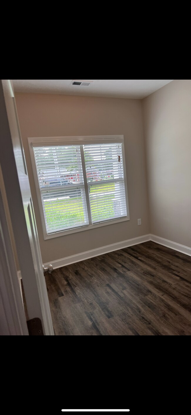 Building Photo - 1618 Strickland Bridge Rd