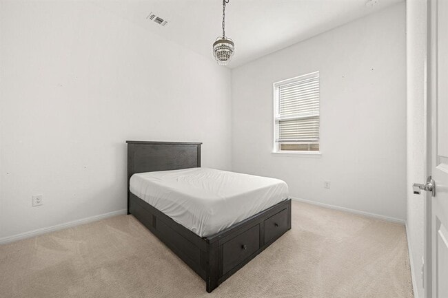 Building Photo - 9909 Dalliance Ln