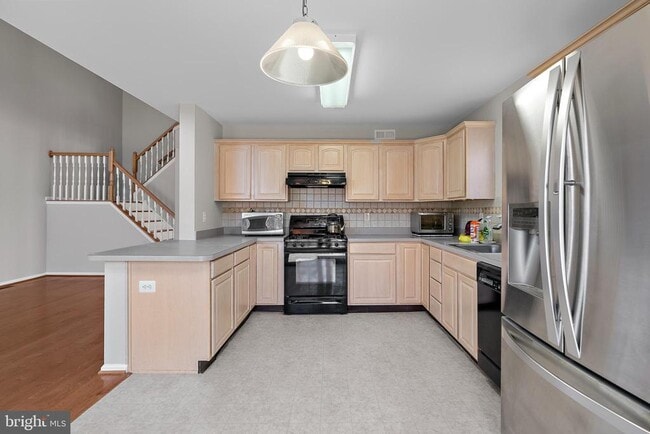 Building Photo - 123 Hearthstone Ln