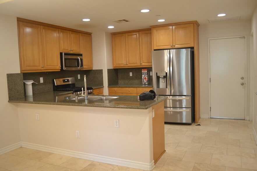 Building Photo - 20441 Paseo Altisse