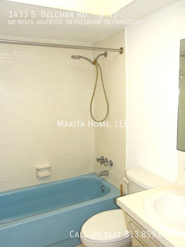 Building Photo - 1433 S Belcher Rd