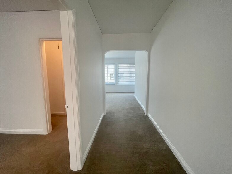 Front Door Entry Hall - 9 Locust Ave