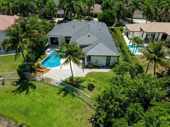 Building Photo - 812 Regal Cove Rd