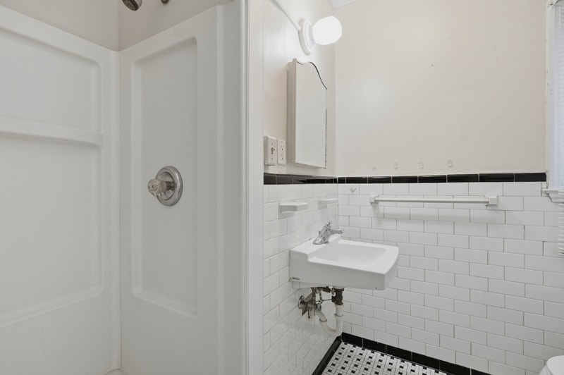 Building Photo - 3511 6th St