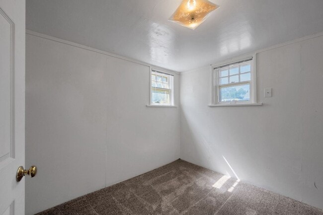 Building Photo - Spacious 4BR House in Greeley