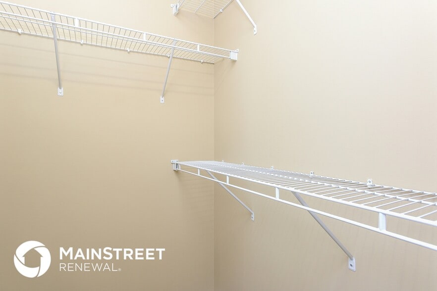 Building Photo - 430 Sailway Rd