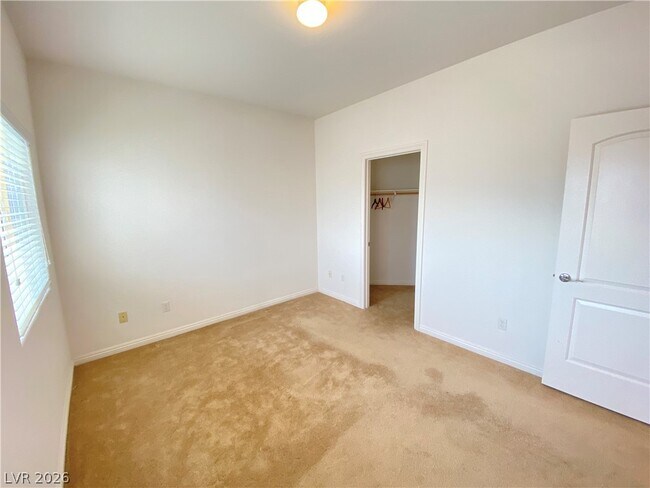Building Photo - 9236 Dalmahoy Pl