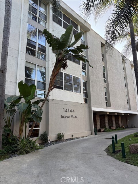 Building Photo - 14144 Dickens St