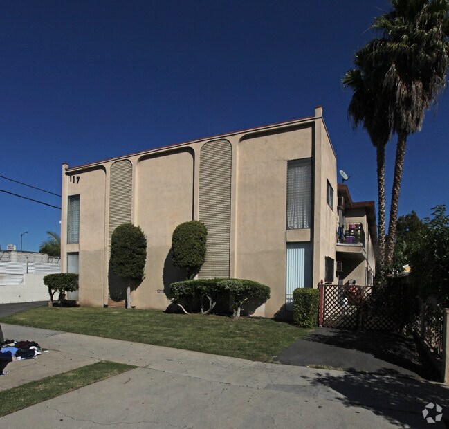 Primary Photo - 117 S Avenue 54